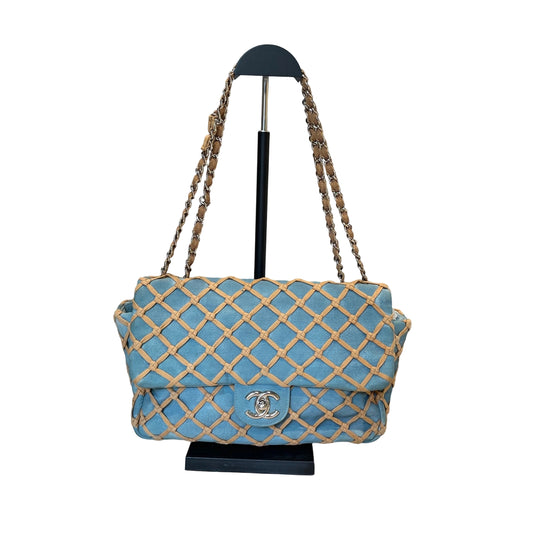 Rare Collector Find: CHANEL Fishnet Quilted CF Shoulder Bag