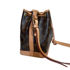 Louis Vuitton Petit Noé Bucket Bag - Classic Monogram Canvas (25cm)