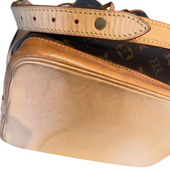 Louis Vuitton Petit Noé Bucket Bag - Classic Monogram Canvas (25cm)
