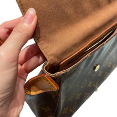 Louis Vuitton Looping MM Shoulder Bag - Monogram Canvas & Arched Handle (29cm)
