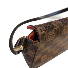 Smart Everyday Classic: Louis Vuitton Damier Omotesando Bag