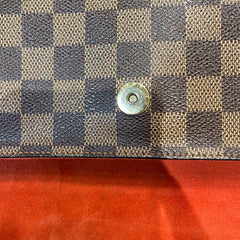 Smart Everyday Classic: Louis Vuitton Damier Omotesando Bag