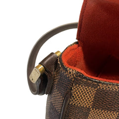 Smart Everyday Classic: Louis Vuitton Damier Omotesando Bag