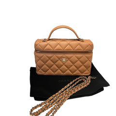 Chanel 25B Caramel Grained Calfskin Vanity Case with top handle and gold-tone hardware, brand new 2025 season