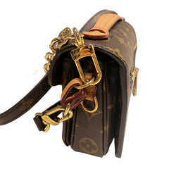 Louis Vuitton Pochette Métis East West - Monogram Canvas (21.5cm)