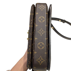 Louis Vuitton Pochette Métis East West - Monogram Canvas (21.5cm)